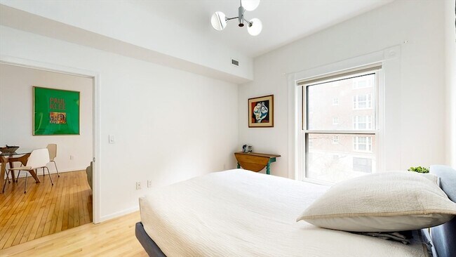 Building Photo - 23 Bay State Rd