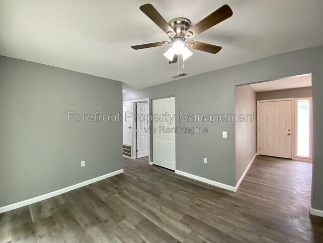 Building Photo - 4331 Avenida Prima St