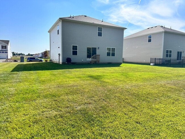 Building Photo - 188 Beaman Gates Dr SW