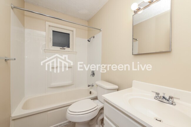 Building Photo - 5025 Ballard Dr