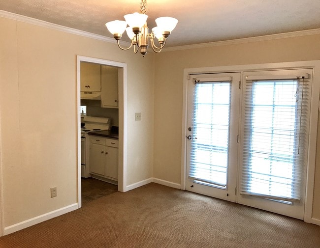 Building Photo - 330 Winding River Dr