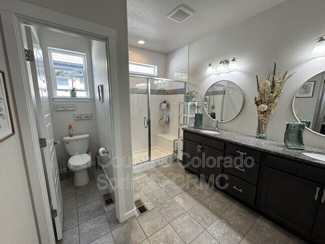 Building Photo - 5755 Marlee Dr