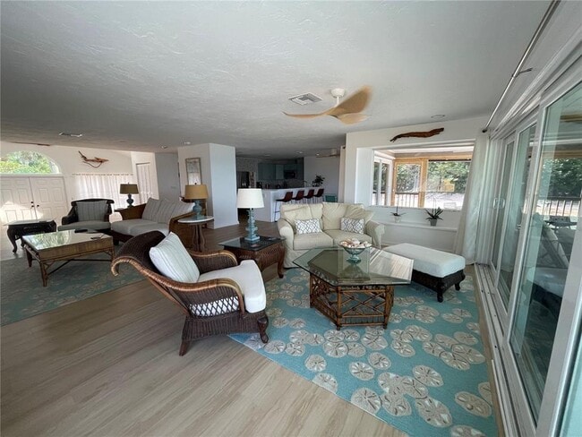 Building Photo - 2709 Casey Key Rd