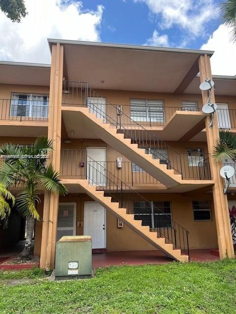 Building Photo - 1230 W 54th St