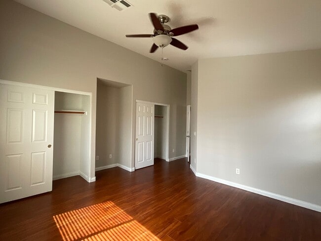 Building Photo - 5016 N Crying Heart St
