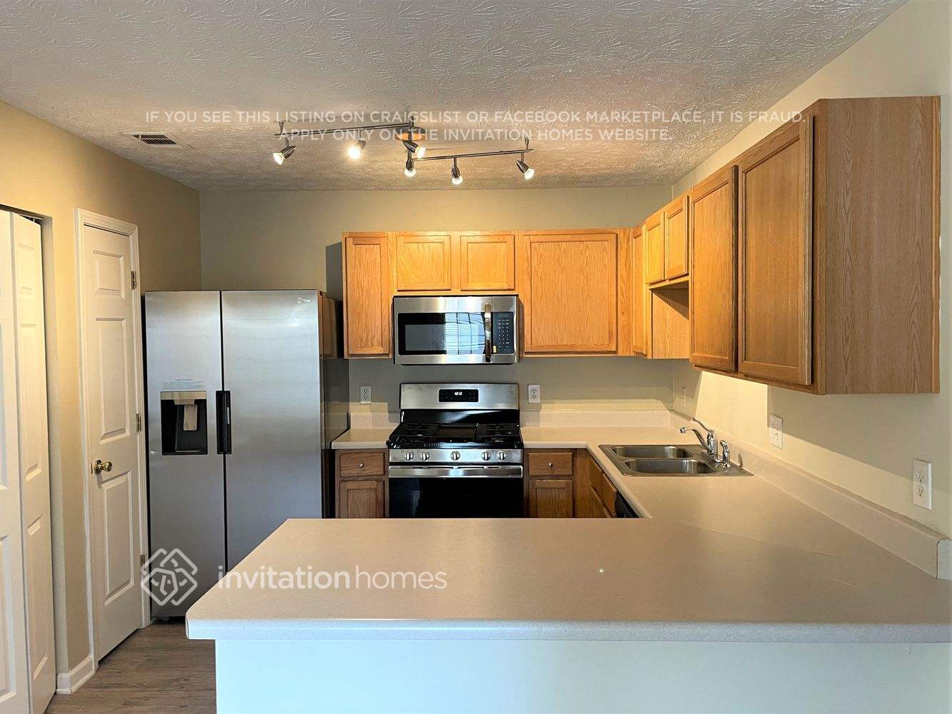 Building Photo - 252 Silver Ridge Dr