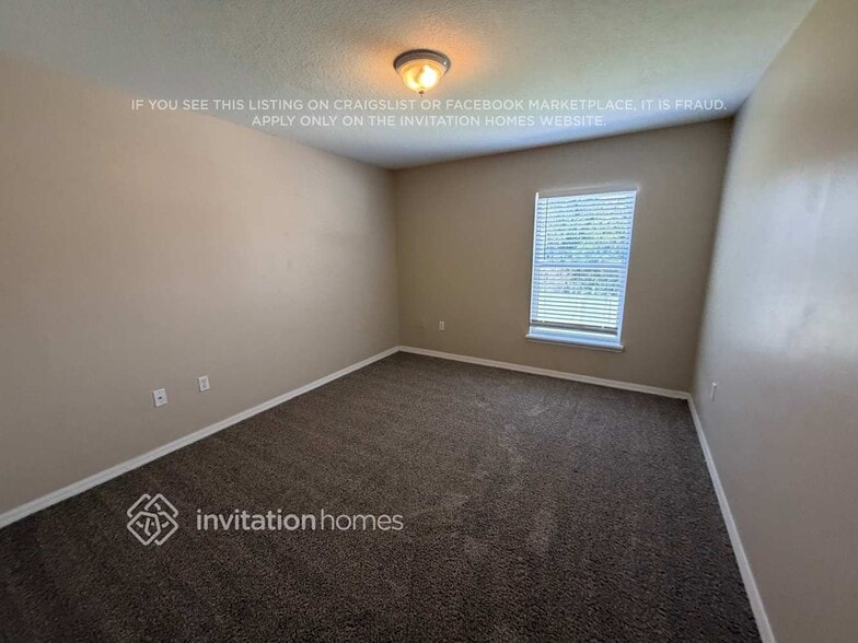 Building Photo - 1129 Hacienda Cir