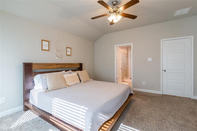 Building Photo - 4406 Upland Stream Ln
