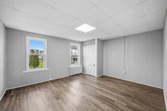 Building Photo - 1130 3rd St