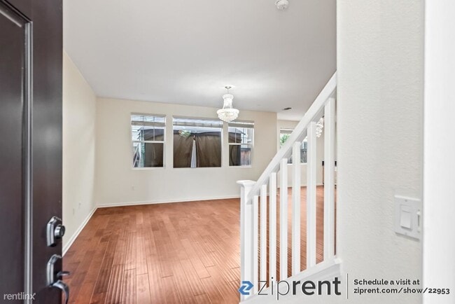 Building Photo - 5 br, 3 bath House - 334 Pacifica Drive, B...