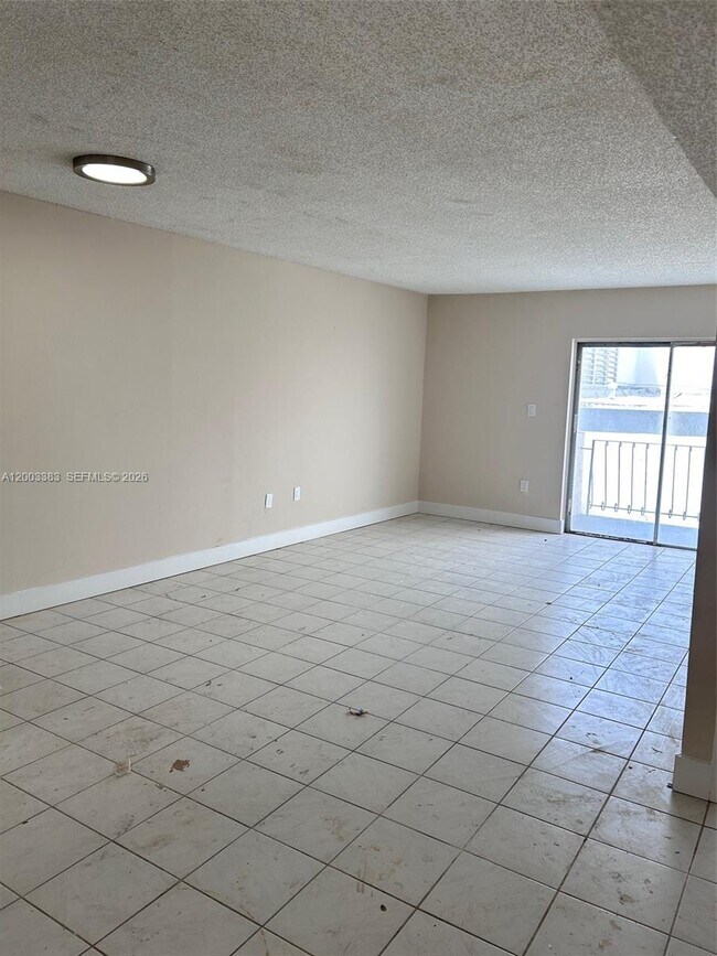 Building Photo - 1950 W 54th St