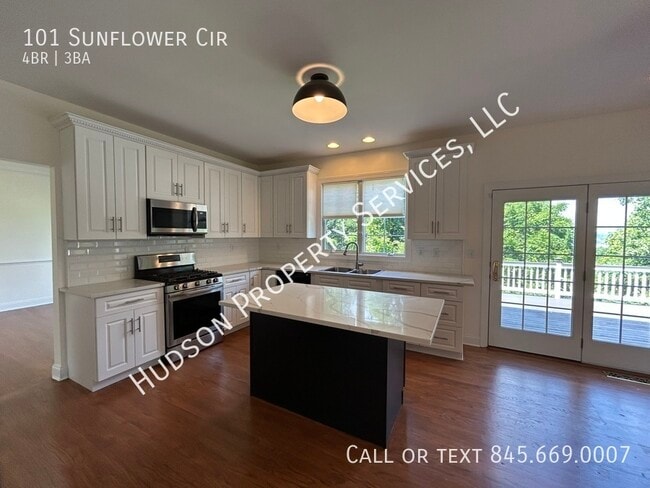 Building Photo - 101 Sunflower Cir