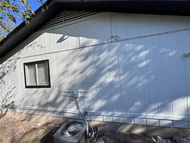 Building Photo - 5202 Bogey Ct