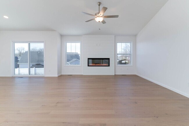 Building Photo - 2503 Treeline Drive