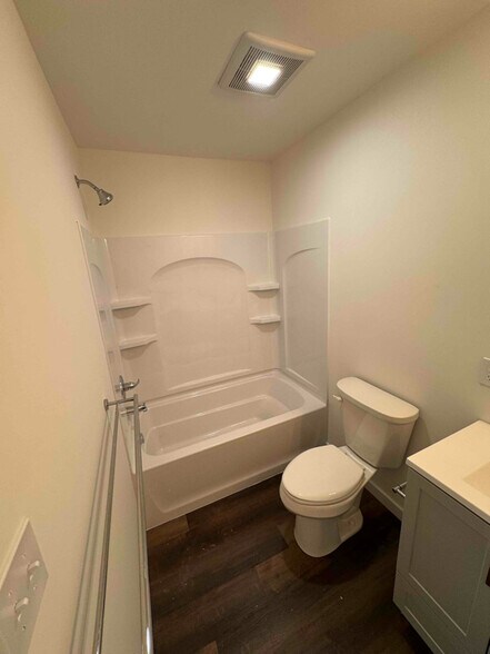 Building Photo - 54 S Revere St