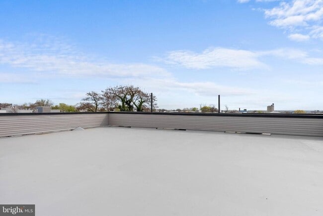 Building Photo - 809 Diamond St