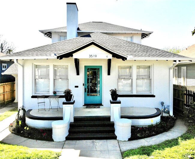 Building Photo - 3519 Avenue R 1/2