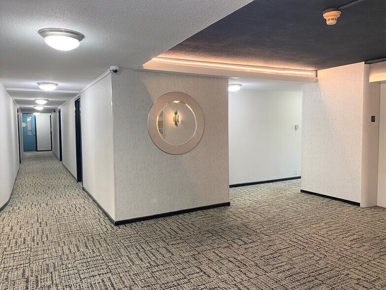 Building Photo - 19 Winchester St