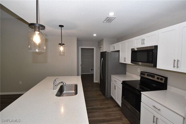 Building Photo - 152 Red Cedar Park