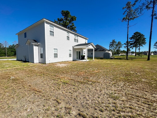Building Photo - 172 Finch Ln
