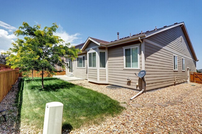 Building Photo - Location! Villages at Castle Rock 3bed/2.5...