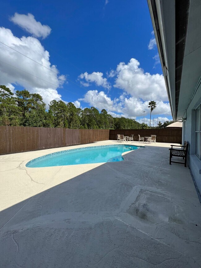 Building Photo - 5085 Warrior Ln