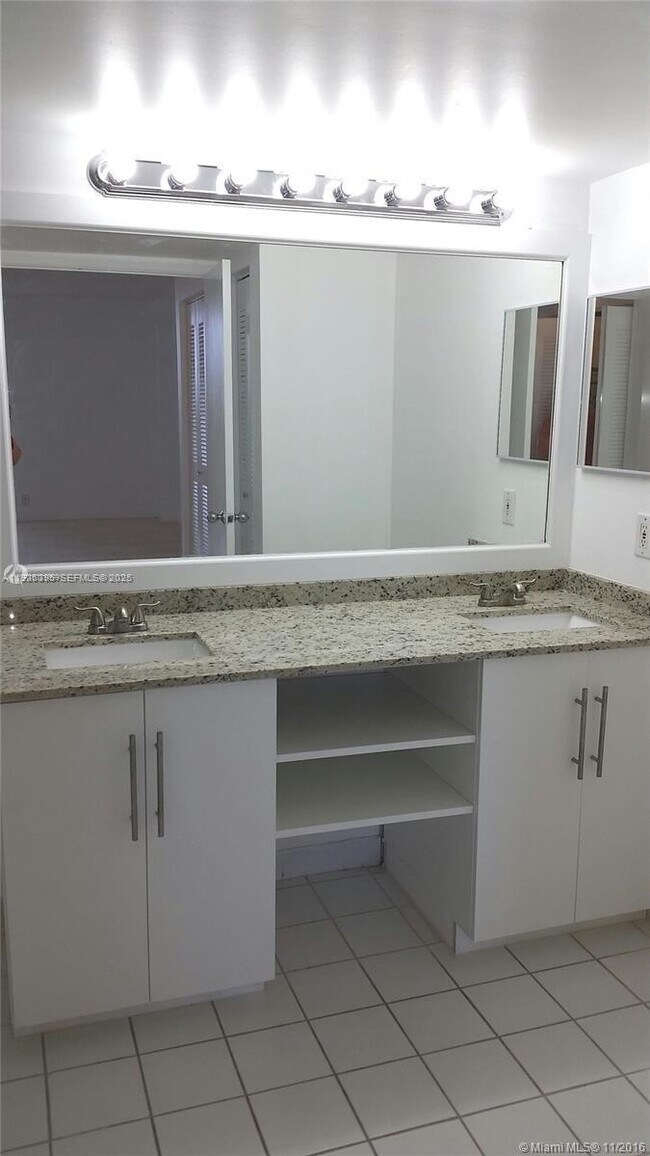 Building Photo - 3300 NE 191st St