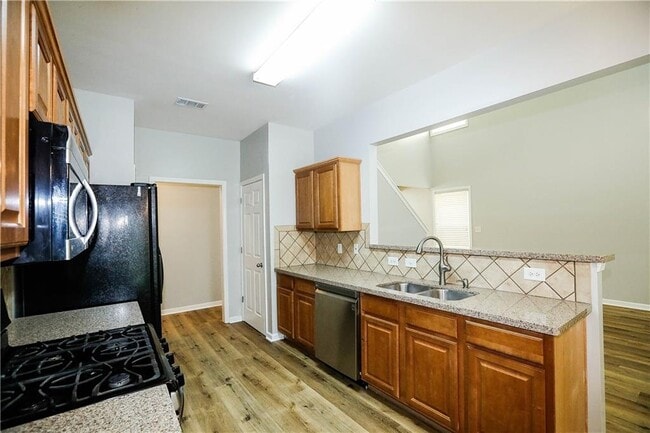 Building Photo - 2158 Staunton Dr