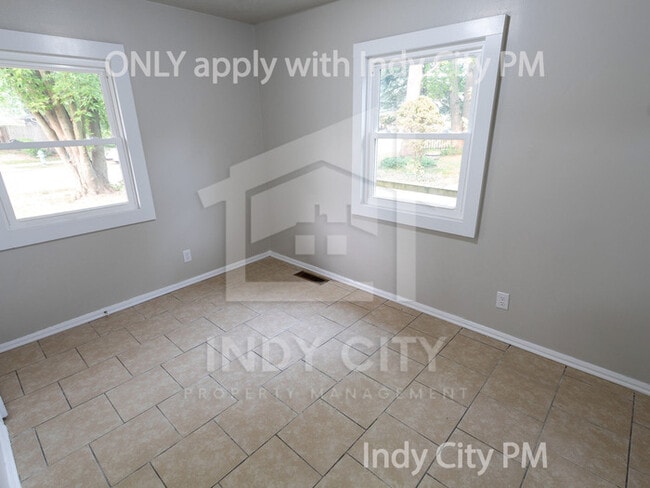 Building Photo - 4432 Bertrand Rd