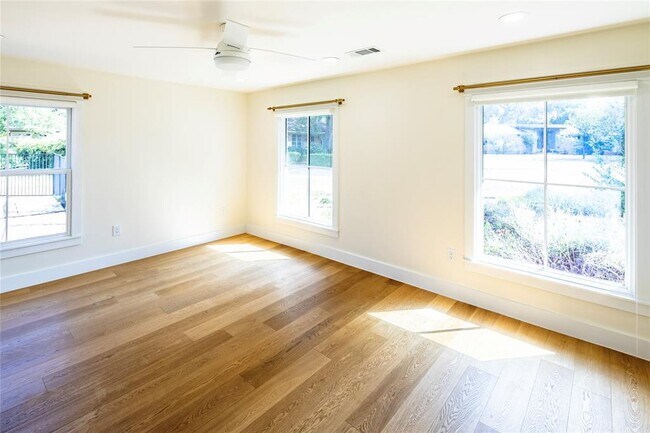 Building Photo - 4504 Greenbriar Ct