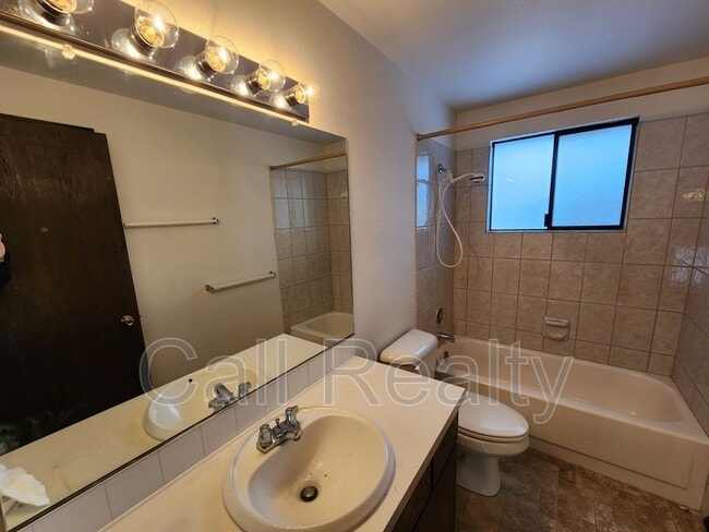 Building Photo - 10811 E 26th Ave