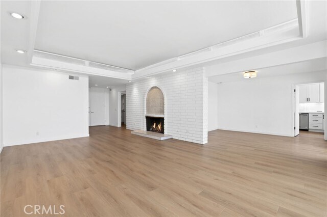 Building Photo - 2501 Blue Water Dr