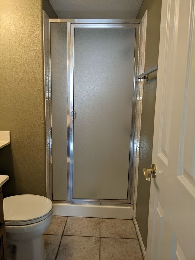 Building Photo - A Very nice and Large 4 Bedroom, 3 Bathroom, 2 STORY Home in Desert Shores!!!!