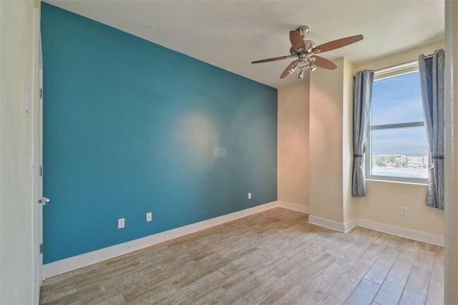 Building Photo - 1208 E Kennedy Blvd