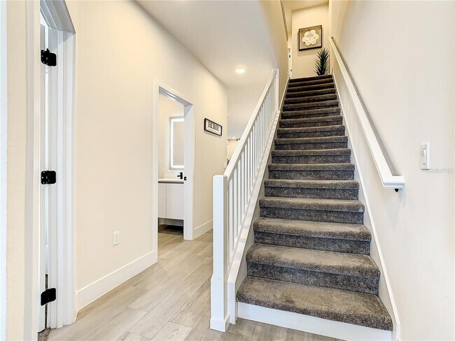 Building Photo - 17230 Blessing Dr