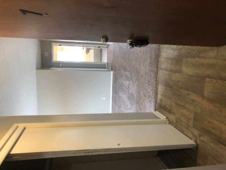 Building Photo - 1624 NW 5th St