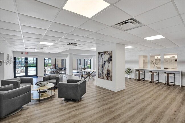 Building Photo - 3800 Galt Ocean Dr