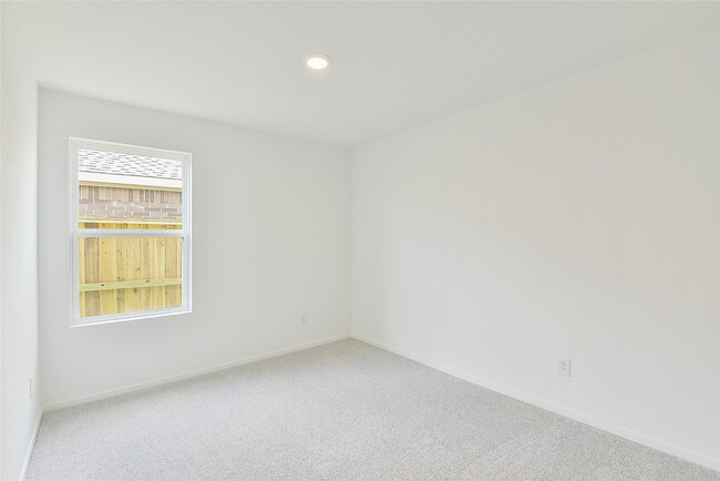 Building Photo - 16818 Great Highlands Dr