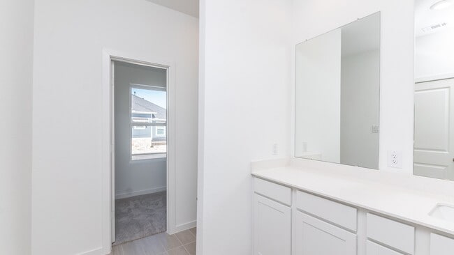 Building Photo - 2206 Diagonal Ln