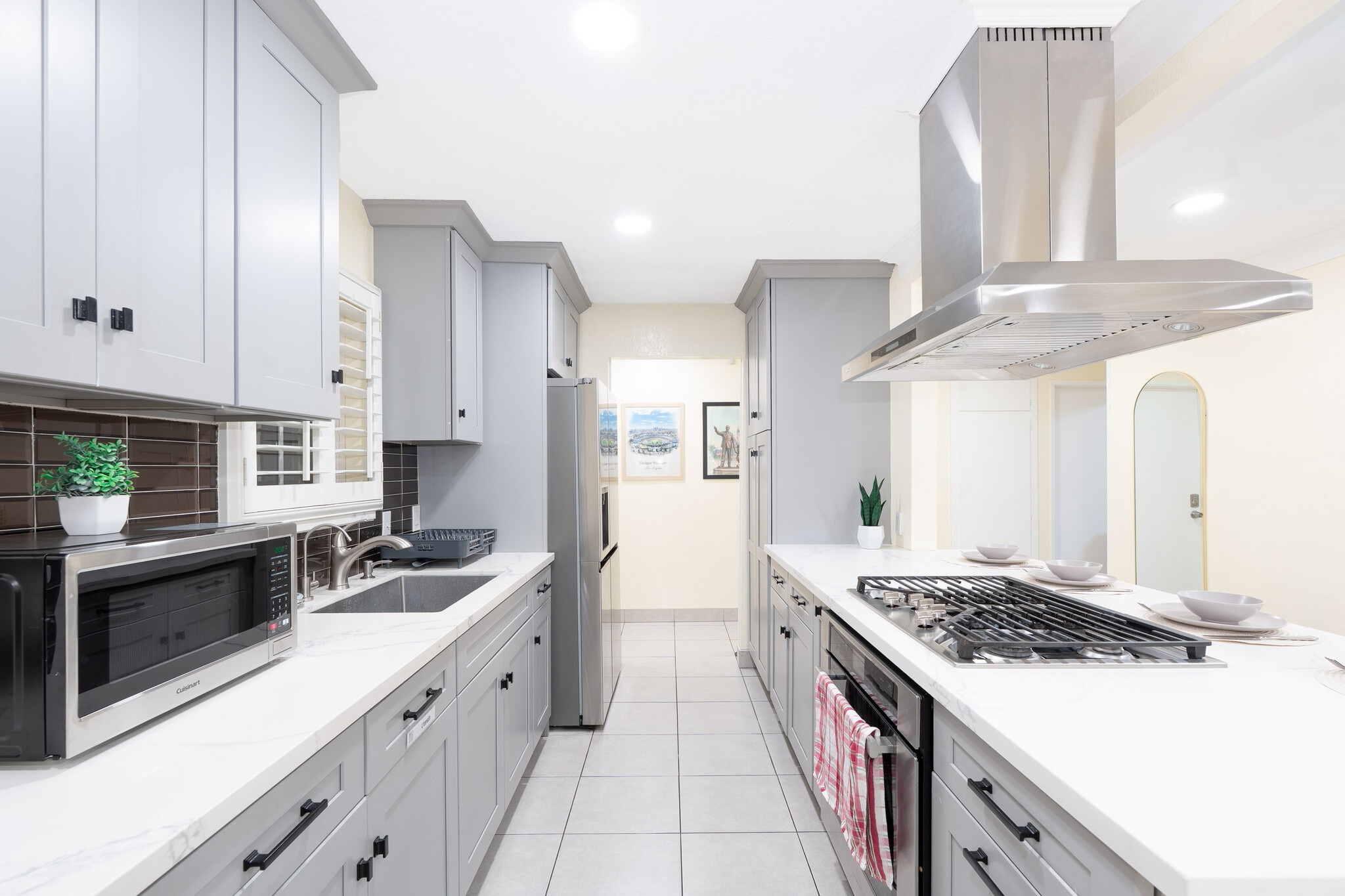 Building Photo - 12212 Buaro St