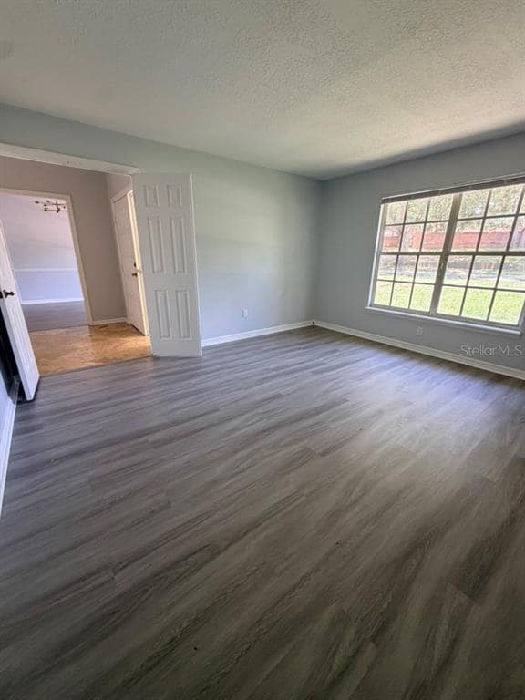 Building Photo - 1207 Almond Tree Ct