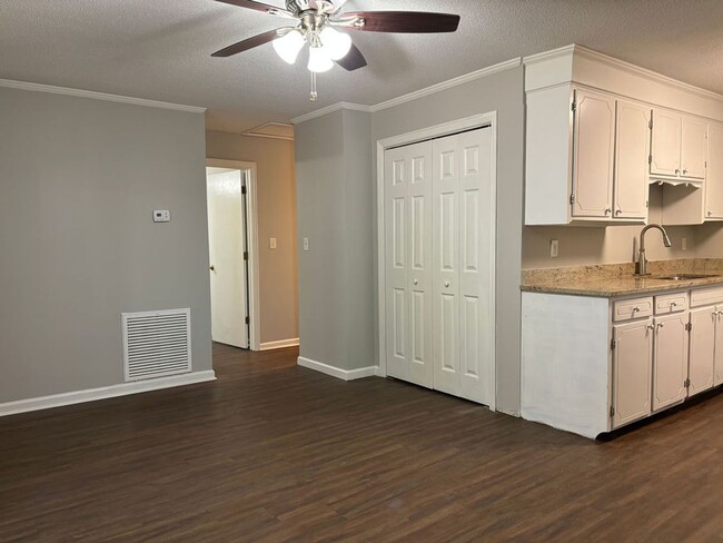 Building Photo - FULLY RENOVATED! 4BR/2BA Home Available No...