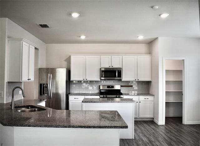 Building Photo - 747 Mulberry Dr