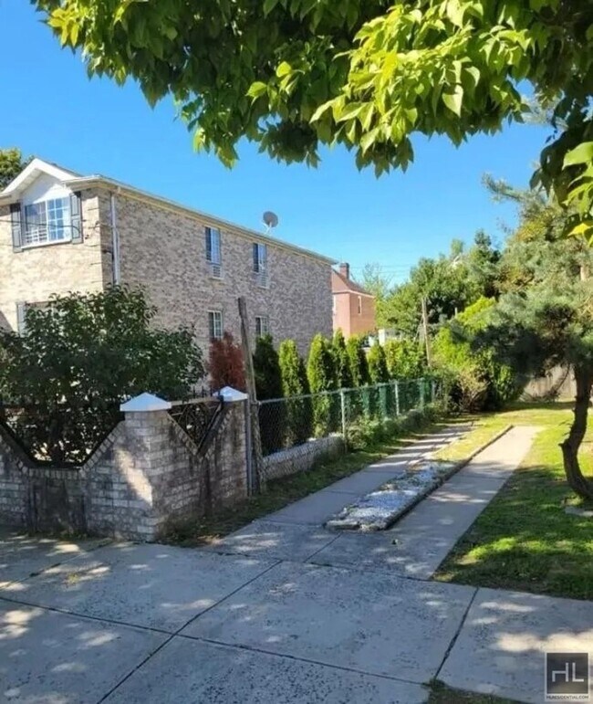 Building Photo - WESTERVELT AVENUE