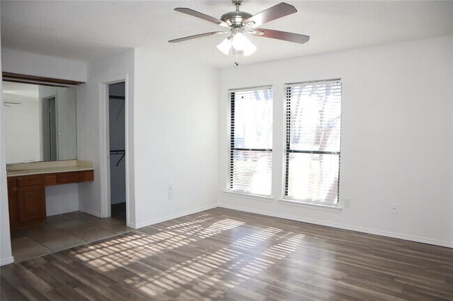 Building Photo - 2731 Eagle Pass