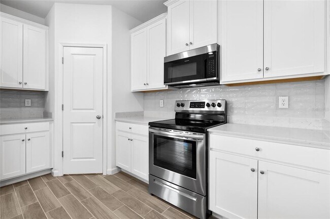 Building Photo - 9326 SW 57th Ter