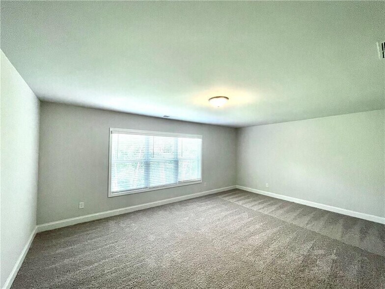 Building Photo - 331 Hudson Chase Ct