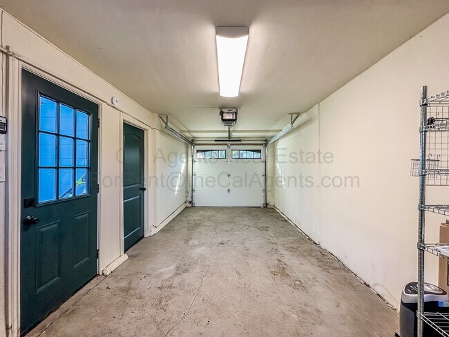 Building Photo - 201 Ashbury Ave