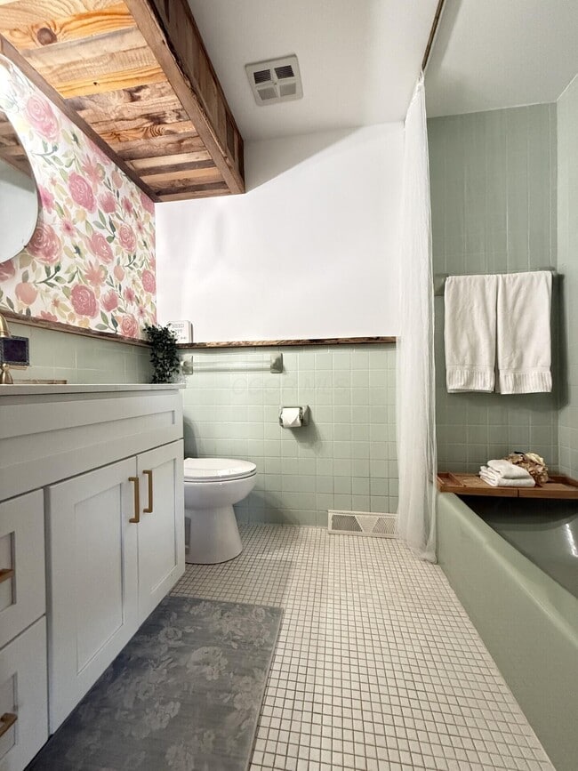 Building Photo - 10695 Lockbourne Eastern Rd