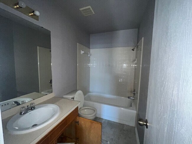 Building Photo - 4509 Mattie Dr